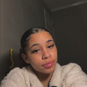 Meet your Posher, Melyssa